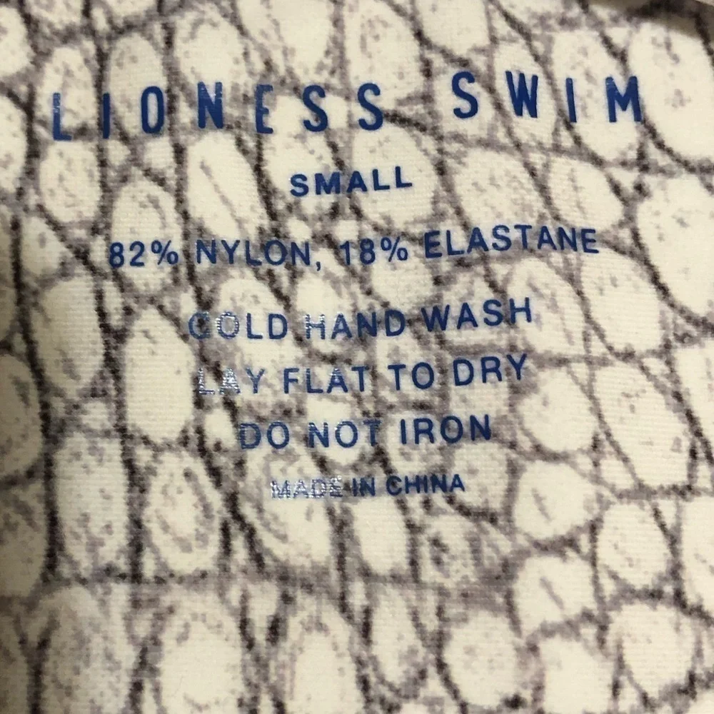 Lioness swim top womens